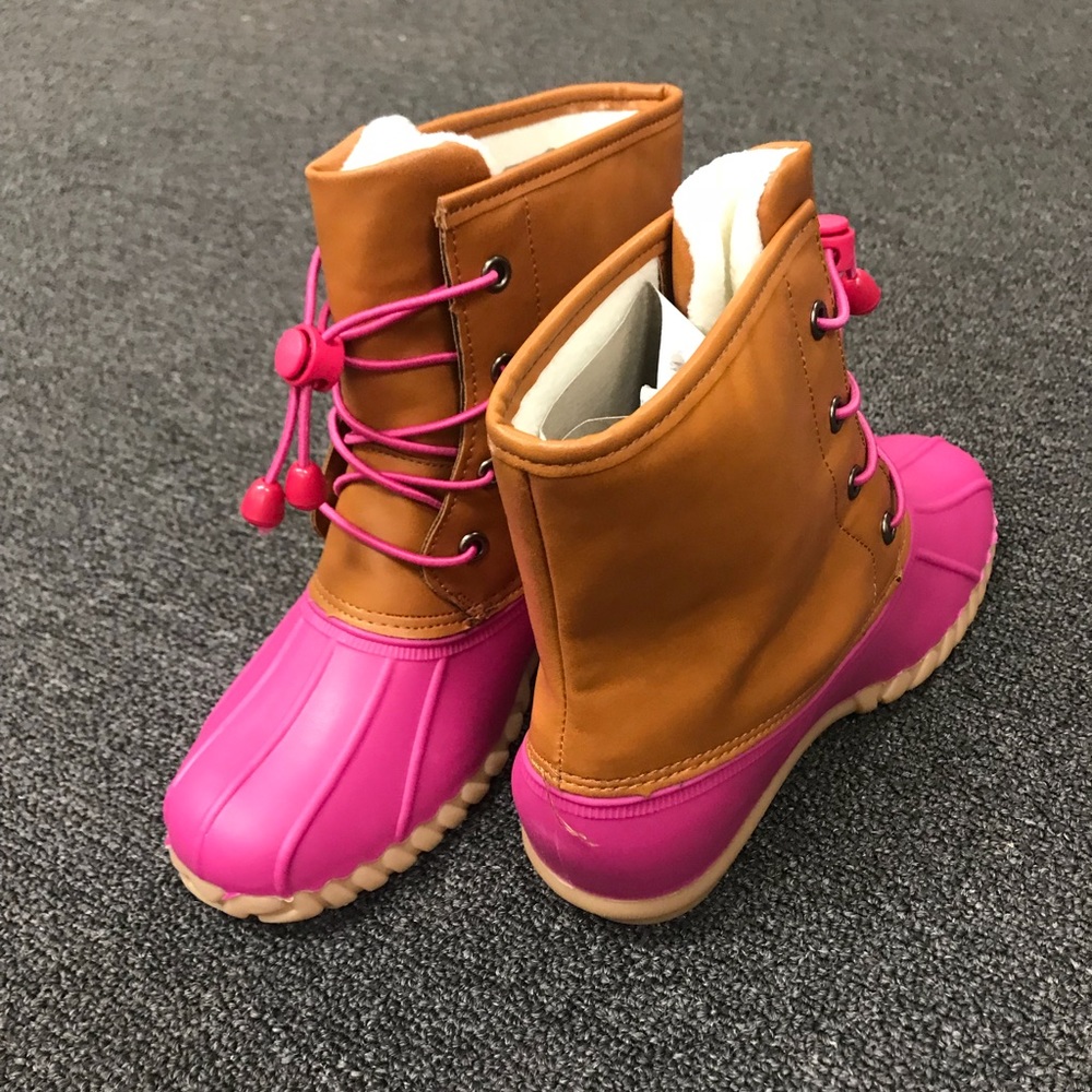 NEW ARRIVALS BEST SELLER GIRLS DUCK BOOTS - Picture 2 of 5